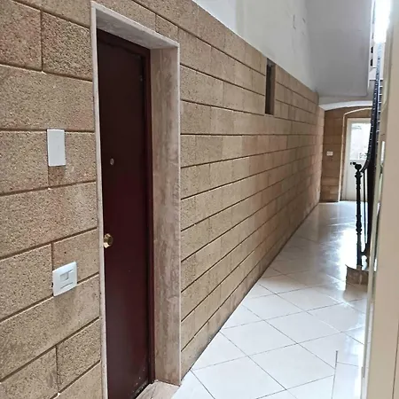 Konukevi Kaktus 2 Bari